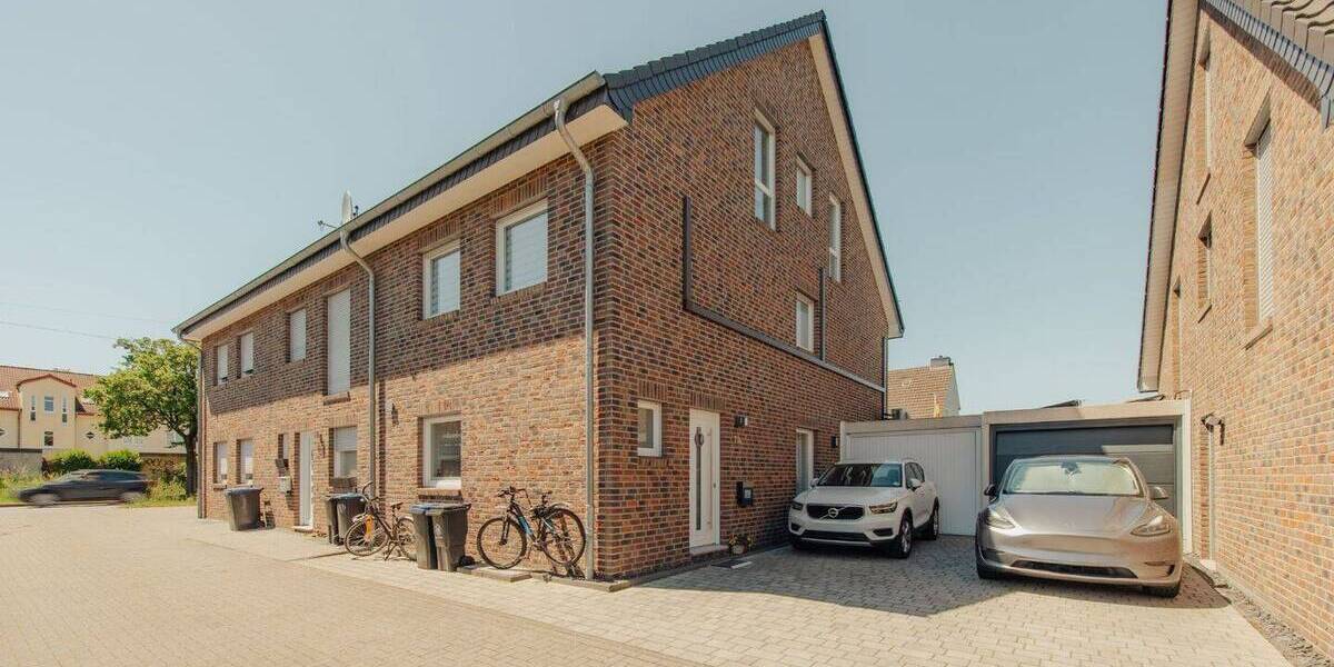 Reihenendhaus Langenfeld (Rheinland) Reusrath - 5 Zimmer, 137 m&sup2;, 694.000&euro; | Angebot:26868361