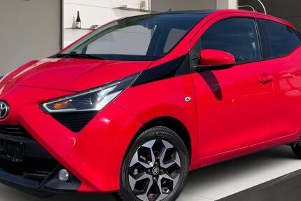 Toyota Aygo (X) 62.239 km 8.888 &euro; Köln 51069