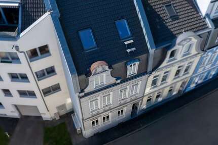 Haus Bonn Beuel-Mitte - 8 Zimmer, 241 m&sup2;, 1.649.000&euro; | Angebot:26038685