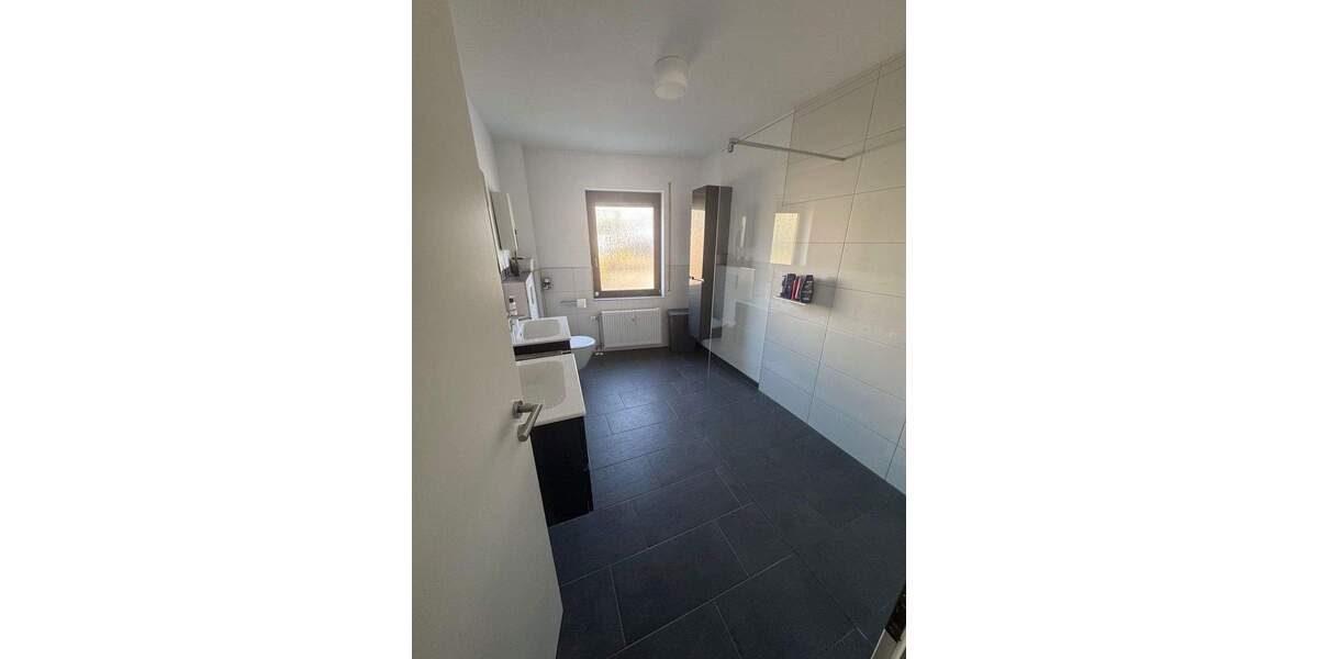 Etagenwohnung Hennef - 3 Zimmer, 103 m&sup2;, 375.000&euro; | Angebot:25804005