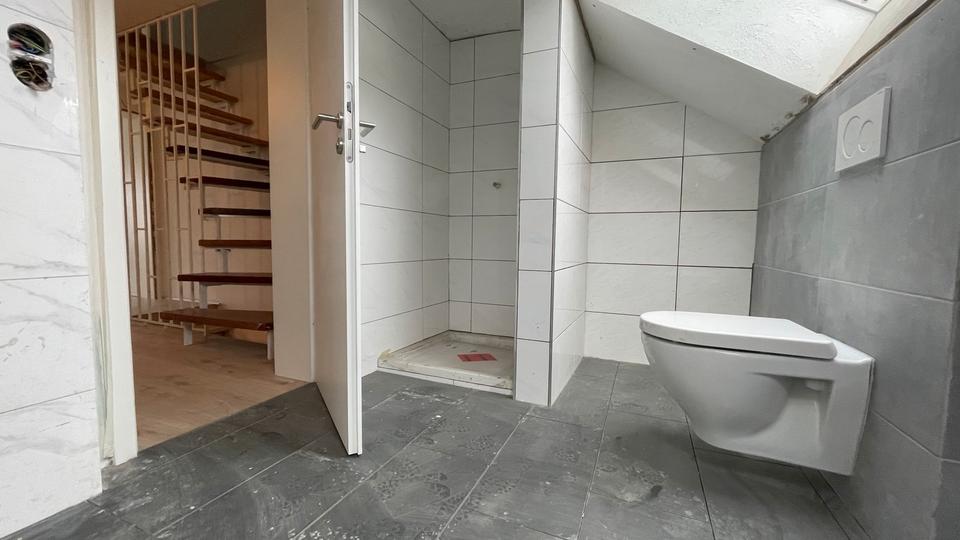 Frisch saniertes Haus mit 80 m2 in Meschenich 3 zimmer