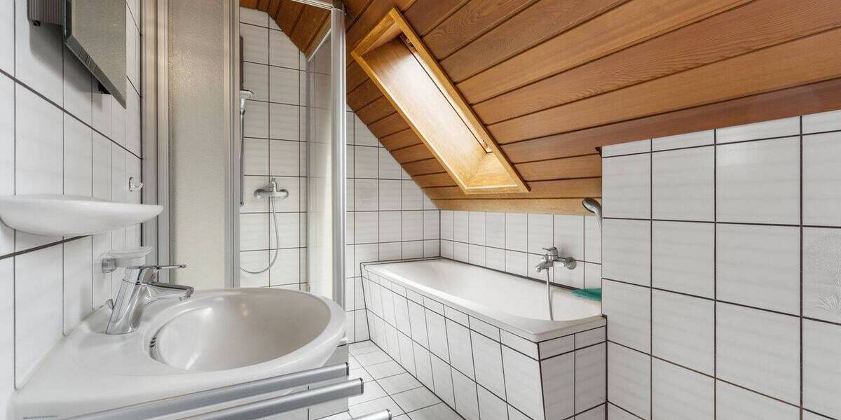 Einfamilienhaus Erftstadt Blessem - 9 Zimmer, 257 m&sup2;, 499.000&euro; | Angebot:26929560