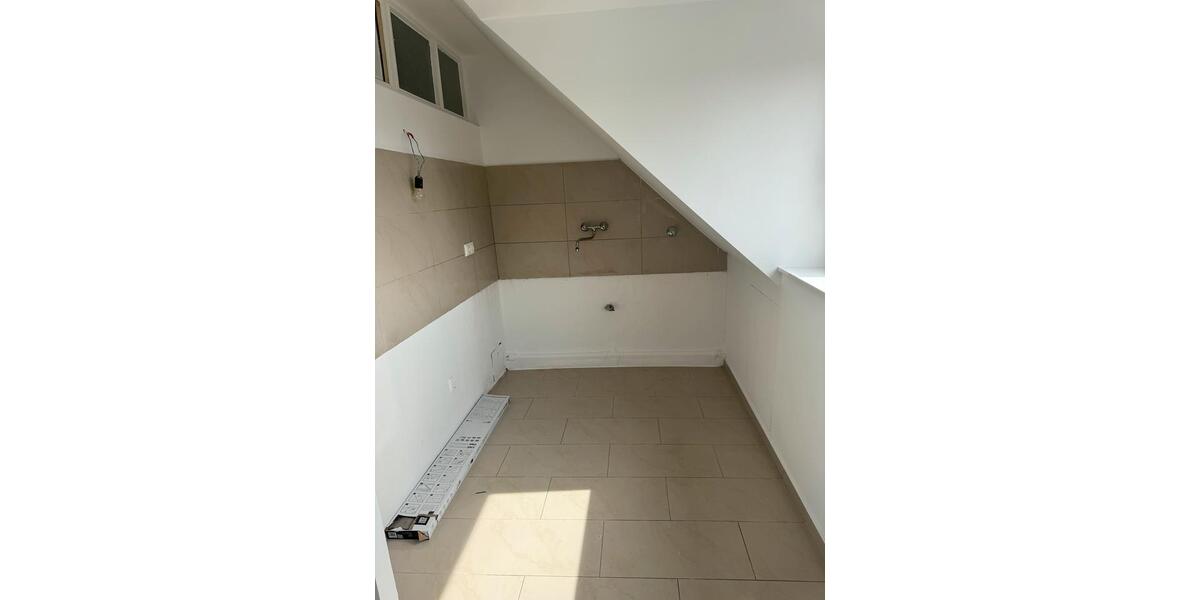 Dachgeschoßwohnung Köln Mülheim - 1 Zimmer, 40 m&sup2;, 650&euro; | Angebot:26168965