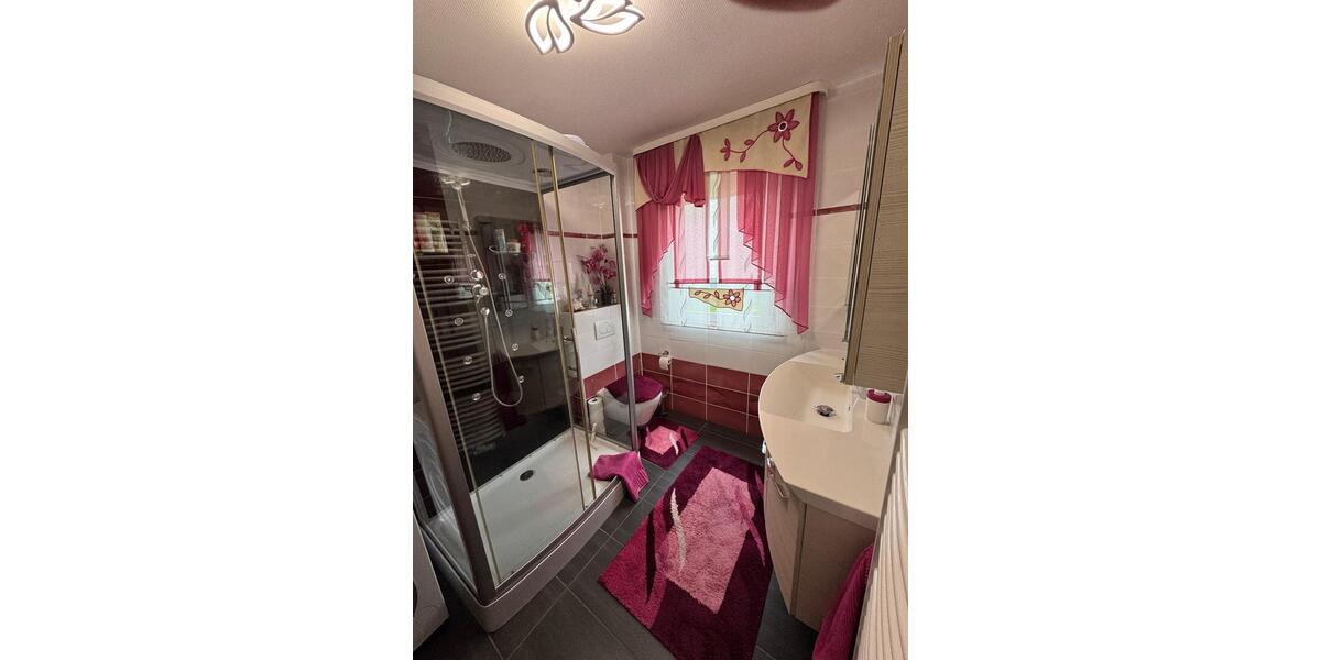 Erdgeschoßwohnung Wermelskirchen - 3 Zimmer, 78 m&sup2;, 215.000&euro; | Angebot:27413699