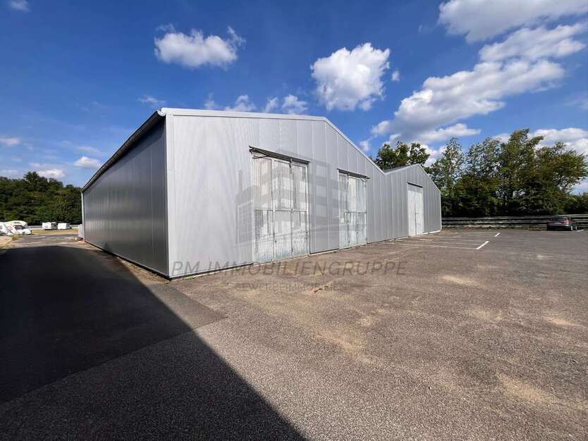 Halle in Troisdorf 1.987,50 € 265 m²