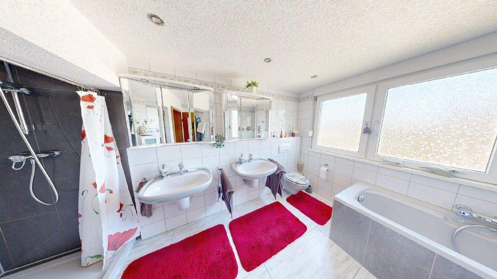 Einfamilienhaus Erftstadt Lechenich - 8 Zimmer, 226 m&sup2;, 535.000&euro; | Angebot:25360909