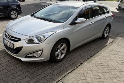 Hyundai i40 177.400 km 6.900 &euro; Bergisch Gladbach 51429