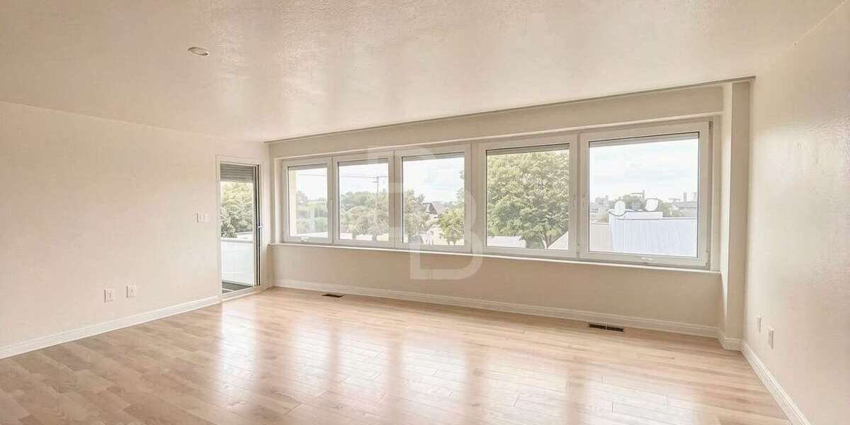 Etagenwohnung Köln Kalk - 3 Zimmer, 88 m&sup2;, 175.000&euro; | Angebot:27721954