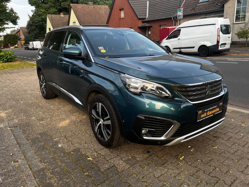 Peugeot 5008 135.297 km 15.530 € Kerpen 50171