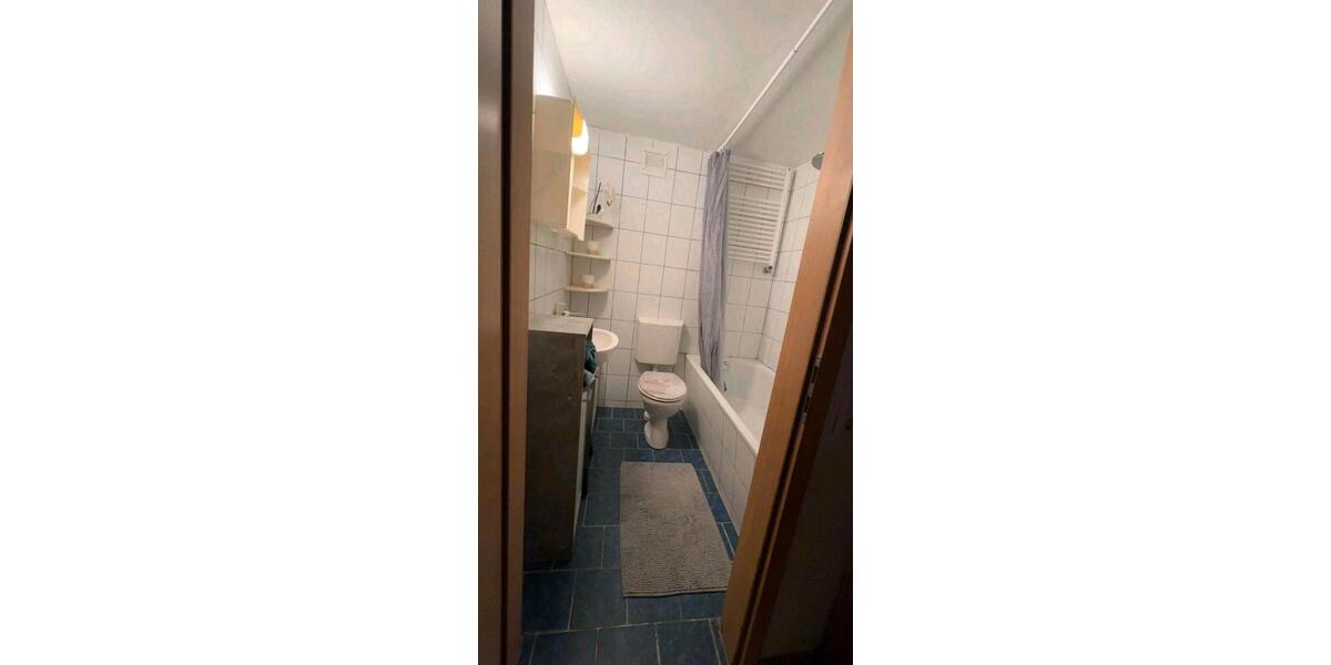 Erdgeschoßwohnung Köln Kalk - 3 Zimmer, 65 m&sup2;, 1.100&euro; | Angebot:26261246