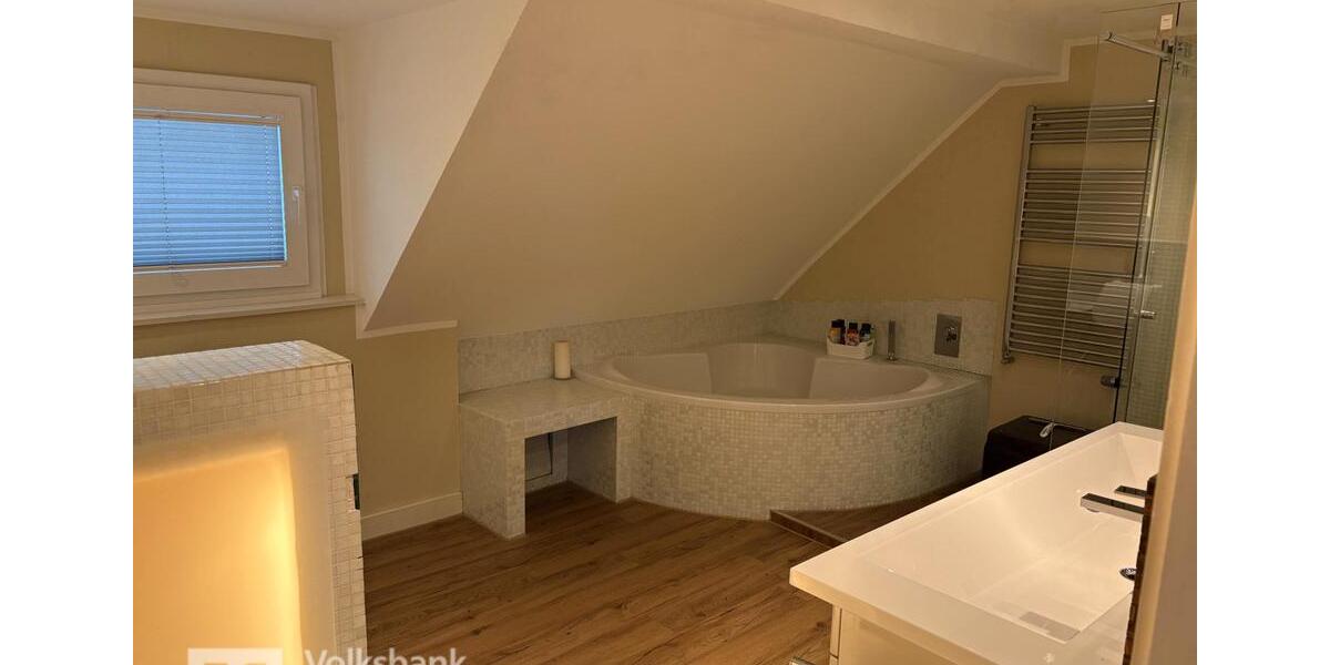 Einfamilienhaus Bonn Hardtberg - 5 Zimmer, 153 m&sup2;, 2.000&euro; | Angebot:25722262