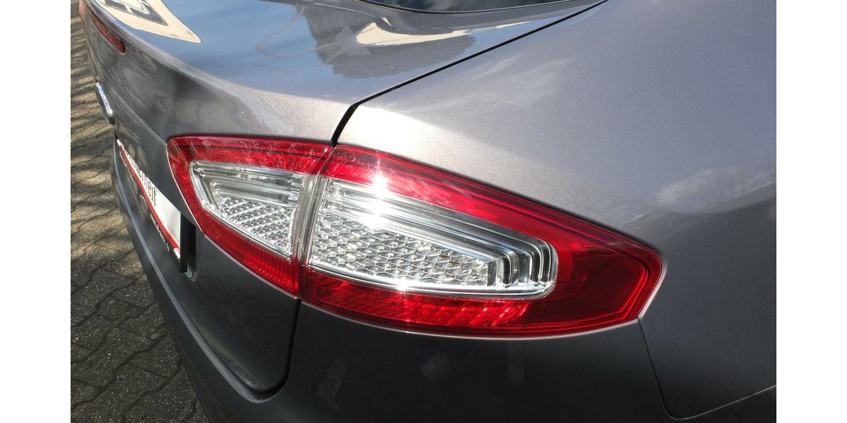 Ford Mondeo 2.0TDCi AUTOMATIC-PROBLEME NAVI XENON PDC B 143.215 km 6.900 &euro; Köln 50858