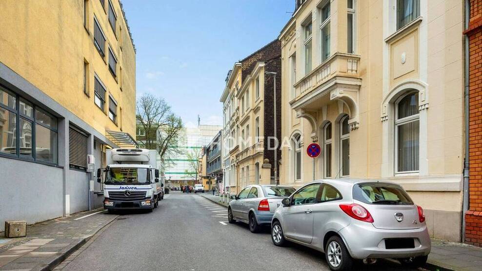 Altbau-Mehrfamilienhaus mit 6 Wohneinheiten und gemeinschaftlichem Garten
