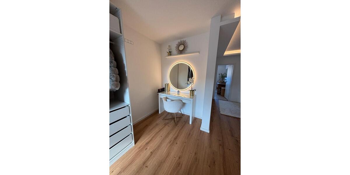 Einfamilienhaus Bonn Beuel-Mitte - 3.5 Zimmer, 130 m&sup2;, 2.700&euro; | Angebot:26397463