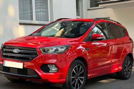 Ford Kuga 77.500 km 19.600 € Remscheid 42855