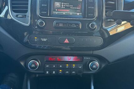 Kia Carens 31.000 km 10.800 &euro; Haan 42781