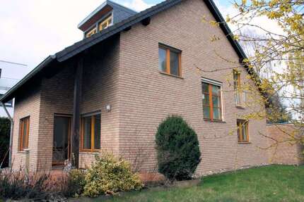 Haus zum Mieten in Bonn 1.750 € 149 m² 6 zimmer