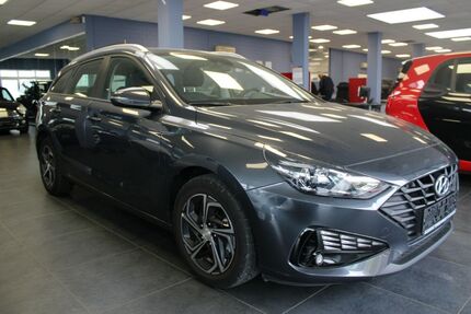 Hyundai i30 42.180 km 16.980 € Euskirchen 53881