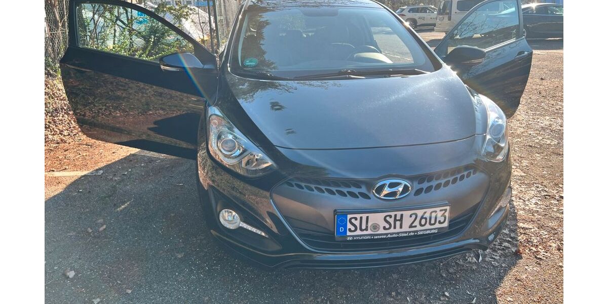 Hyundai i30 114.000 km 6.900 &euro; Troisdorf 53842