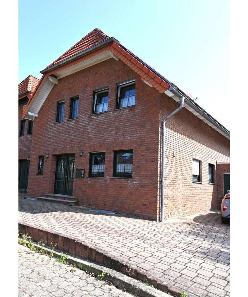 Haus zum Kaufen in Bedburg Kirchtroisdorf 459.000 € 141 m²