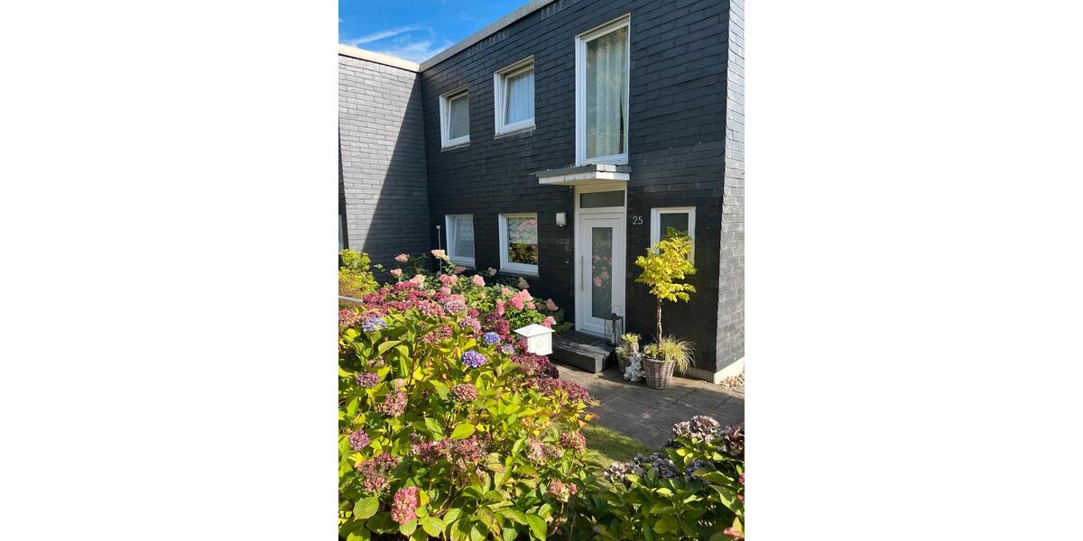 Reihenhaus Solingen Central - 4 Zimmer, 120 m&sup2;, 499.000&euro; | Angebot:26431631