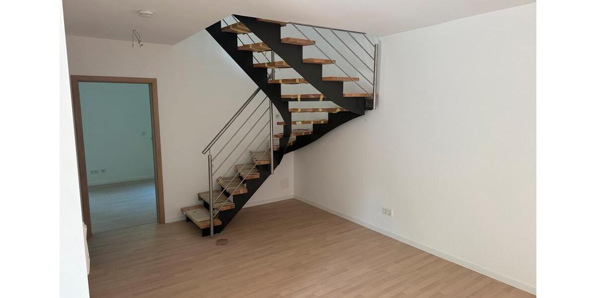 Großzügige Maisonette Wohnung KFW 55 in SG Merscheid 4 zimmer