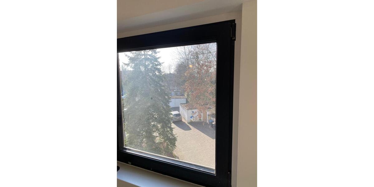 Dachgeschoßwohnung Köln Kalk - 1 Zimmer, 28 m&sup2;, 700&euro; | Angebot:26070924
