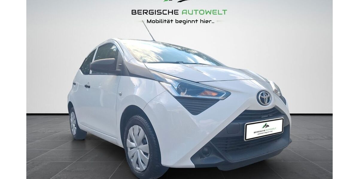 Toyota Aygo (X) 51.902 km 9.680 € Bergisch Gladbach 51469