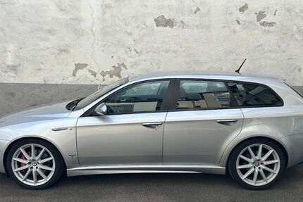 Alfa Romeo 159 145.000 km 12.900 € Köln 50676