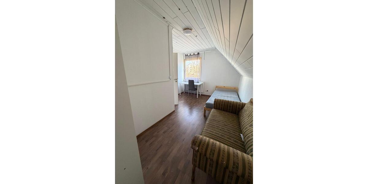 Einfamilienhaus Leverkusen Bergisch Neukirchen - 8 Zimmer, 180 m&sup2;, 3.500&euro; | Angebot:25280776