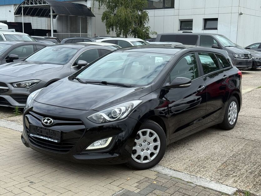 Hyundai i30 104.500 km 7.490 € Köln 51105