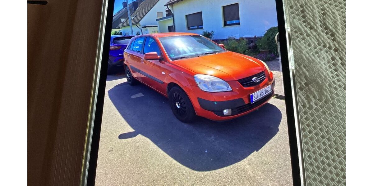 Kia Rio 153.000 km 3.000 &euro; Sankt Augustin 53757