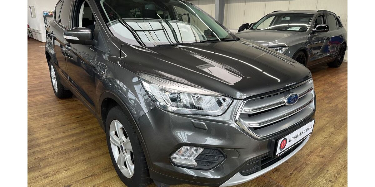 Ford Kuga 75.040 km 15.900 &euro; Sankt Augustin 53757