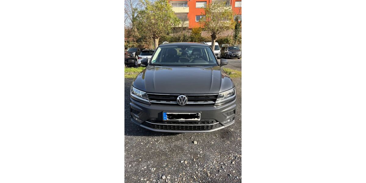 VW Tiguan 82.800 km 21.900 &euro; Bergisch Gladbach 51427