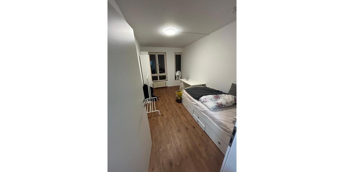 Etagenwohnung Bonn Gronau - 1 Zimmer, 8 m&sup2;, 295&euro; | Angebot:24572499