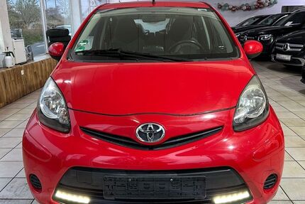 Toyota Aygo (X) 82.000 km 6.900 &euro; Bonn 53119