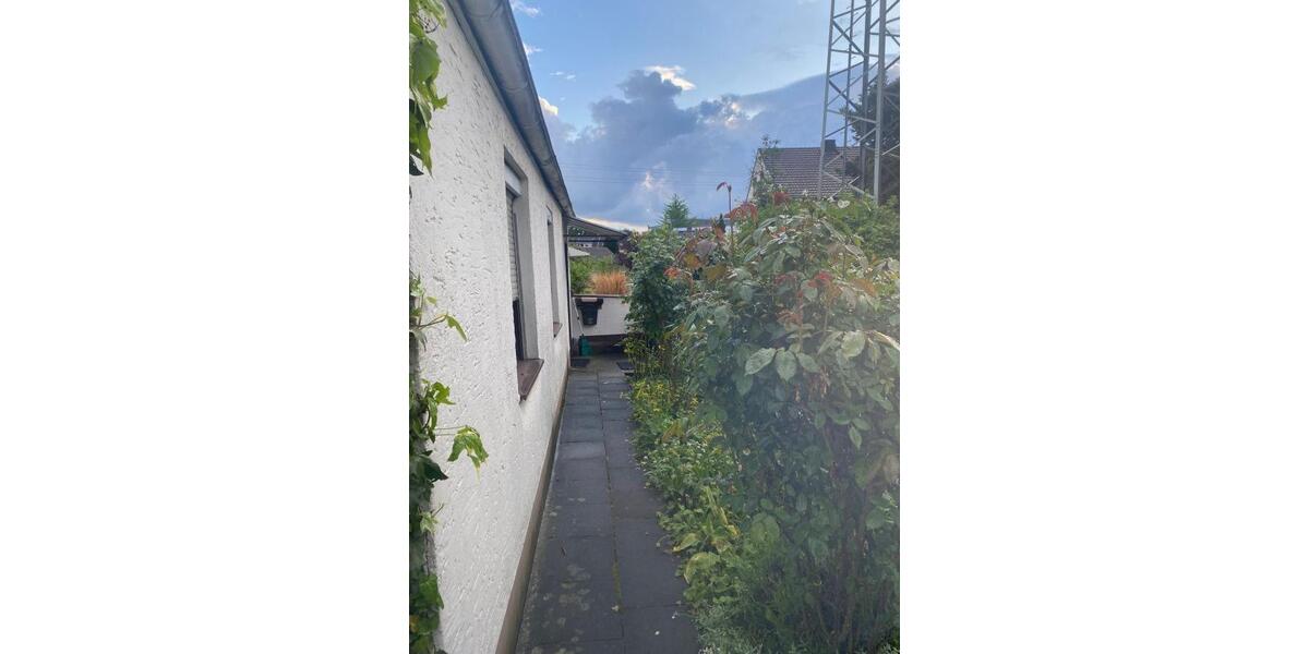 Bungalow Köln Porz - 3 Zimmer, 70 m&sup2;, 300.000&euro; | Angebot:26262890