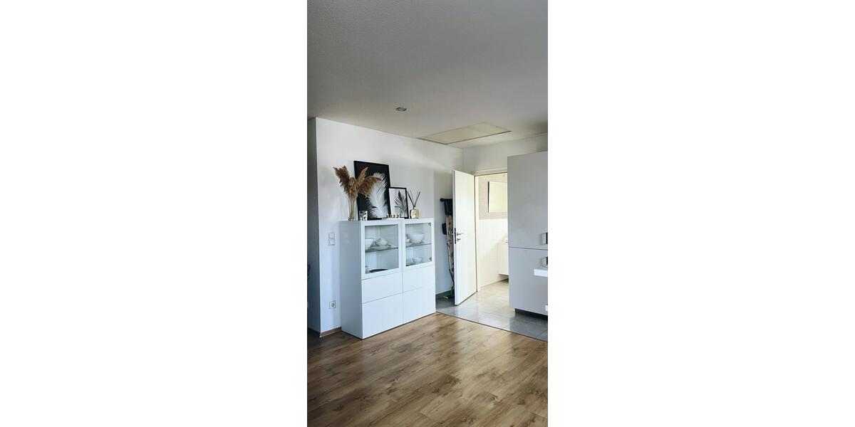 Dachgeschoßwohnung Solingen Ohligs - 2 Zimmer, 78 m&sup2;, 950&euro; | Angebot:26048890