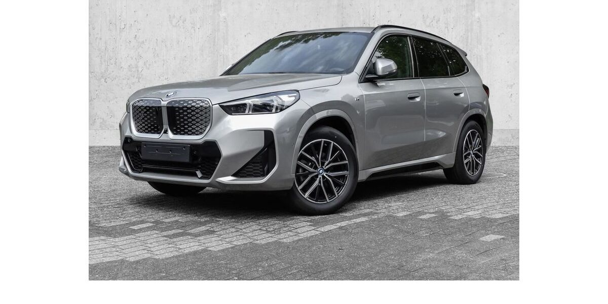 BMW iX1 5.300 km 46.480 &euro; Köln Süd 50968