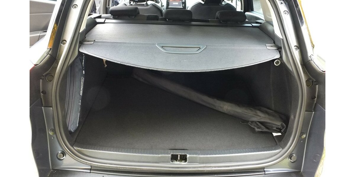 Renault Clio BLACK WEEK 25: EXPRESSION NAVI PARCTRONIC STA 118.021 km 7.904 € Köln 50858