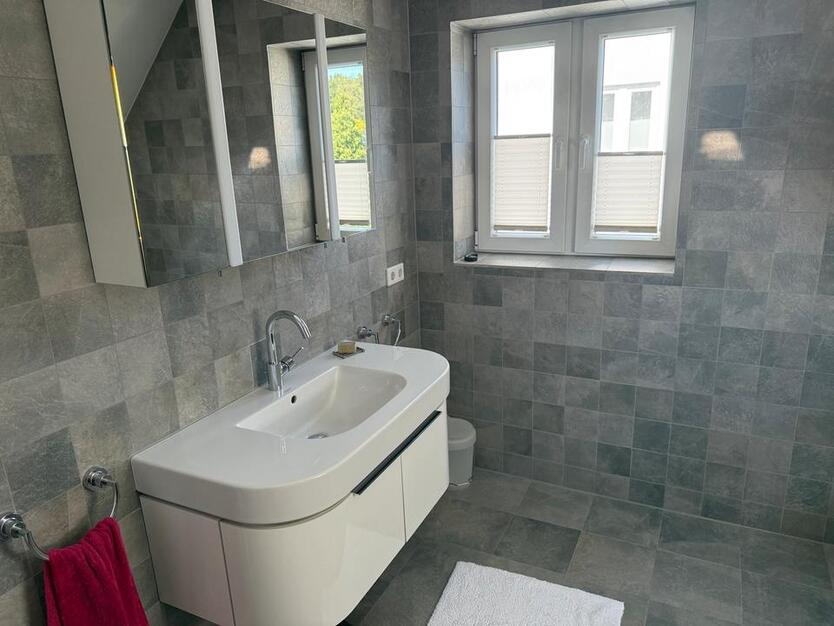 Courtagefreie 3-Zimmer-Wohnung mit Dachterrasse & Bulthaup-Küche
