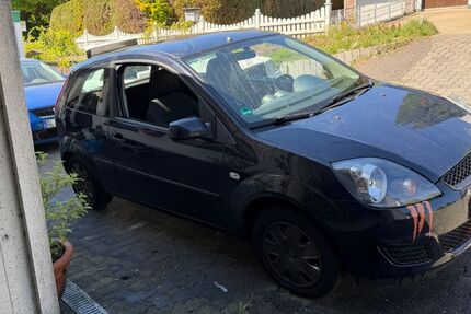 Ford Fiesta 216.000 km 1.300 &euro; Solingen 42659