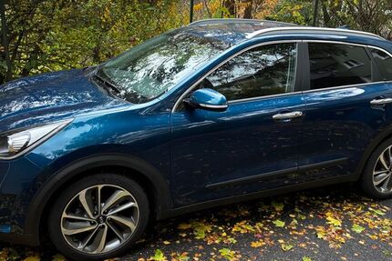 Kia Niro 32.000 km 17.600 &euro; Köln 51063