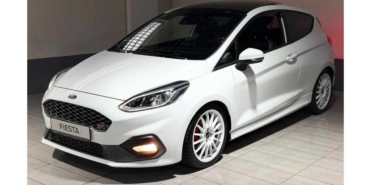 Ford Fiesta 56.527 km 17.470 &euro; Köln 50739