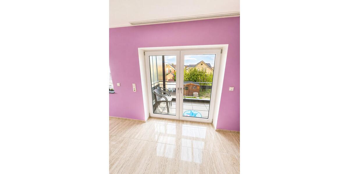 Dachgeschoßwohnung Köln Kalk - 3 Zimmer, 93 m&sup2;, 1.550&euro; | Angebot:26256388