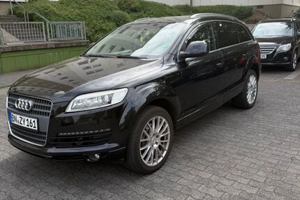 Audi Q7 180.000 km 4.800 &euro; Bonn 53123