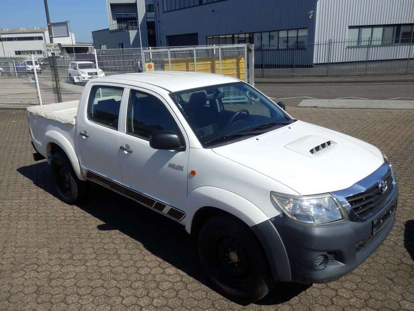 Toyota Hilux 124.600 km 17.850 € Bergisch Gladbach 51469