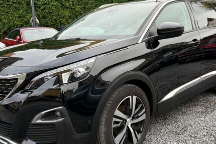 Peugeot 5008 92.000 km 17.999 € Bergisch Gladbach 51469