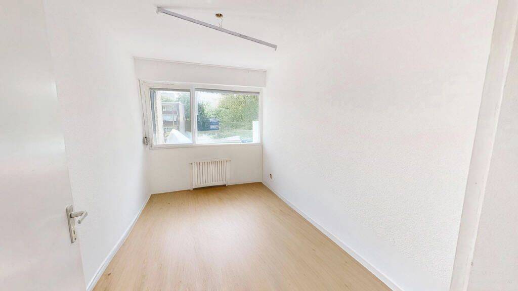 Etagenwohnung Erftstadt-Liblar Lechenich - 3 Zimmer, 81 m&sup2;, 770&euro; | Angebot:26903956