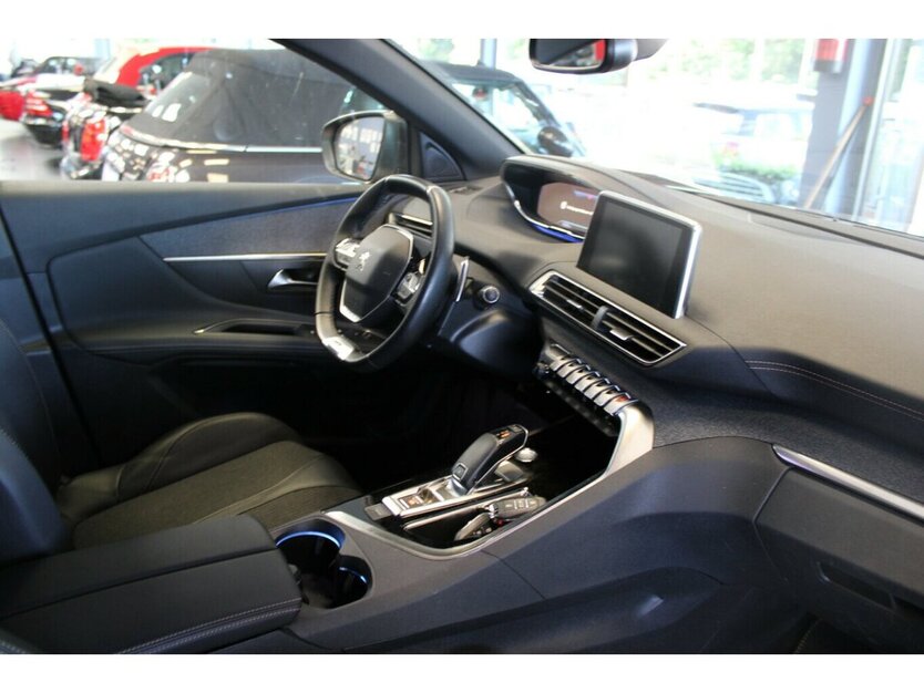 Peugeot 3008 1.5 GT Line 73.030 km 17.980 € Euskirchen 53881